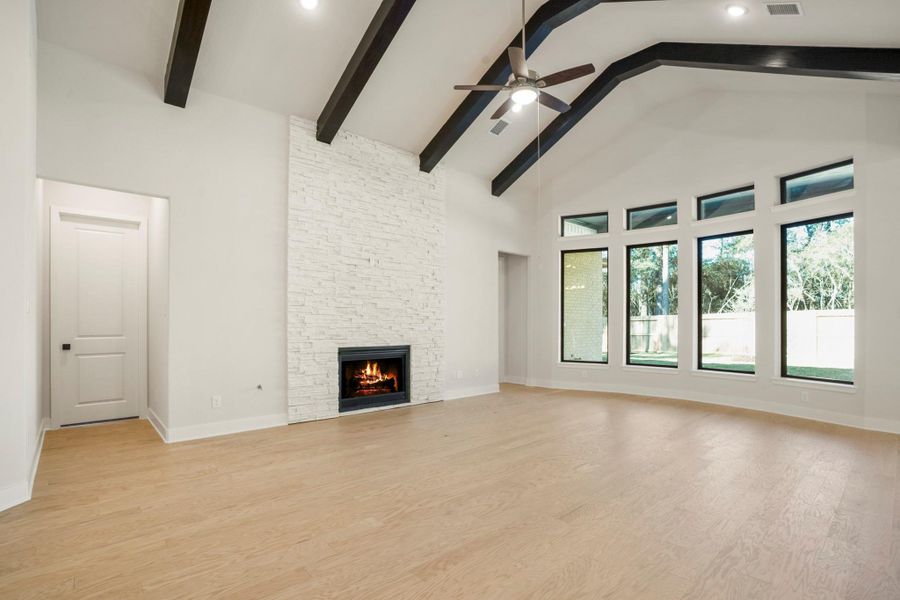 Spacious, unfurnished interior of a new home in The Woodlands Hills, Willis (Image 18).
