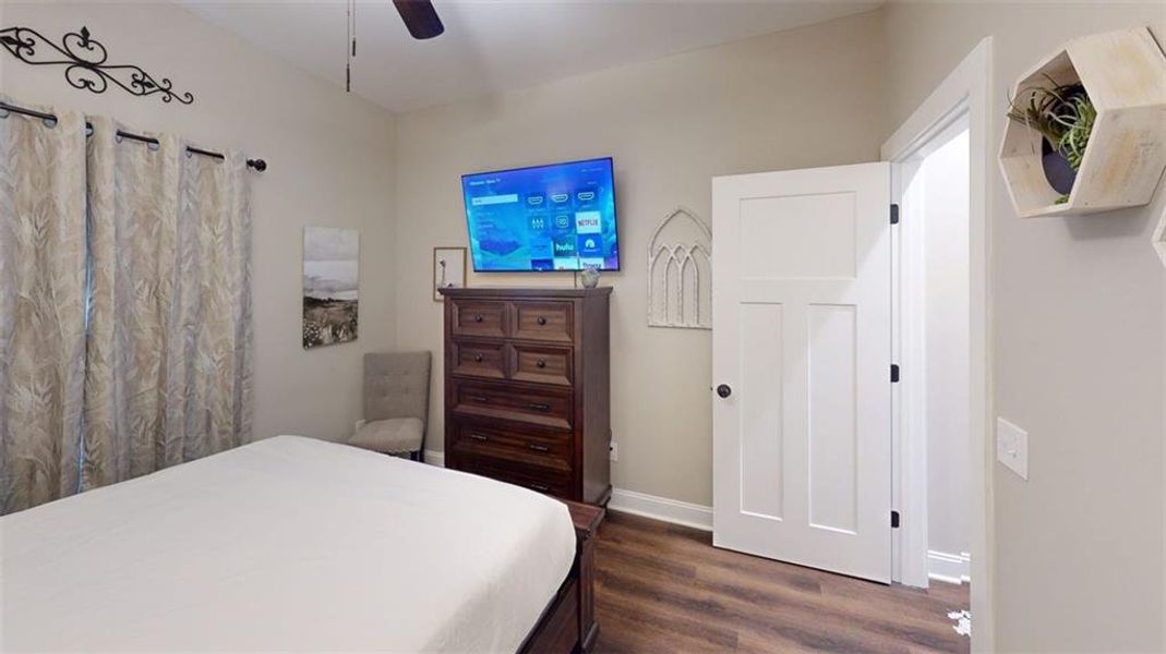 Furnished interior view inside a new home in , Cartersville (Image 10).