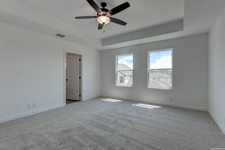 Spacious, unfurnished interior of a new home in Arcadia Ridge, San Antonio (Image 15).