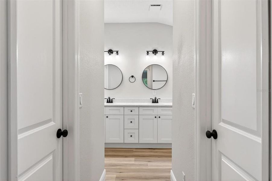 Furnished interior view inside a new home in , Eustis (Image 9).