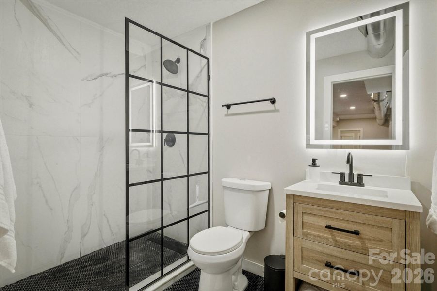 Furnished interior view inside a new home in , Lenoir (Image 18).