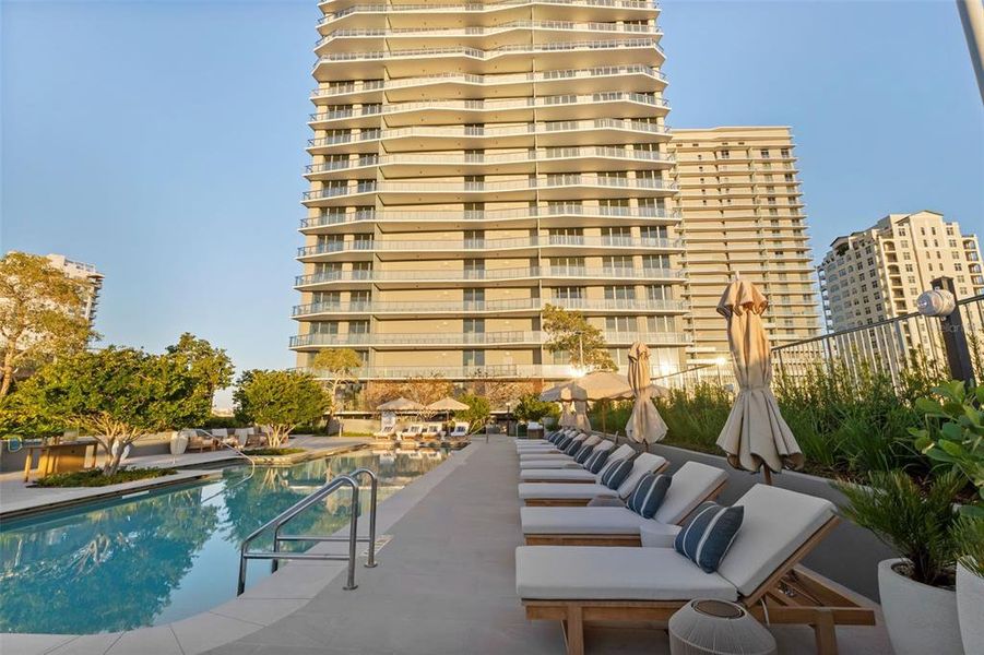 Condo located in Tampa, FL showcasing its design and architecture (Image 30). Condo located in Tampa, FL showcasing its design and architecture (Image 30).