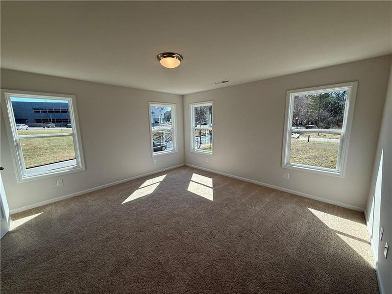 Spacious, unfurnished interior of a new home in Longview Run, Decatur (Image 10).