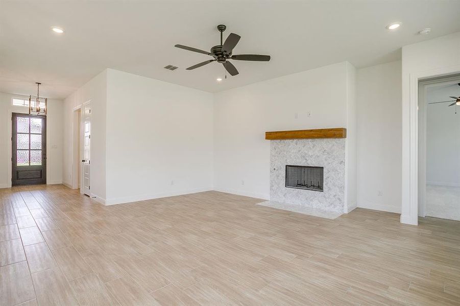 Spacious, unfurnished interior of a new home in Whitestone Crest, Benbrook (Image 31).