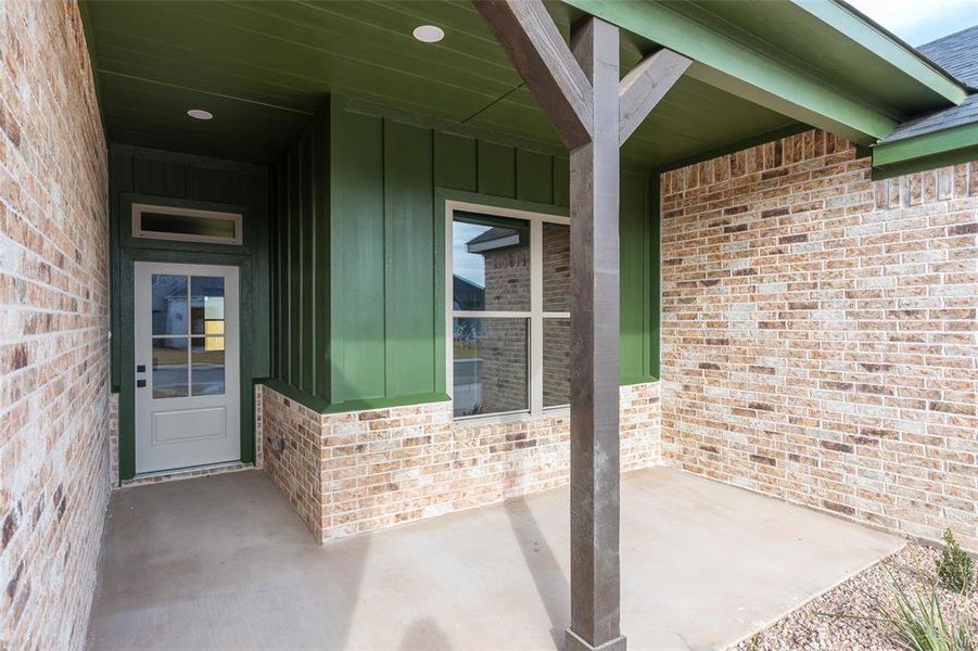 Exterior details and patio area of a home in , Abilene (Image 3).