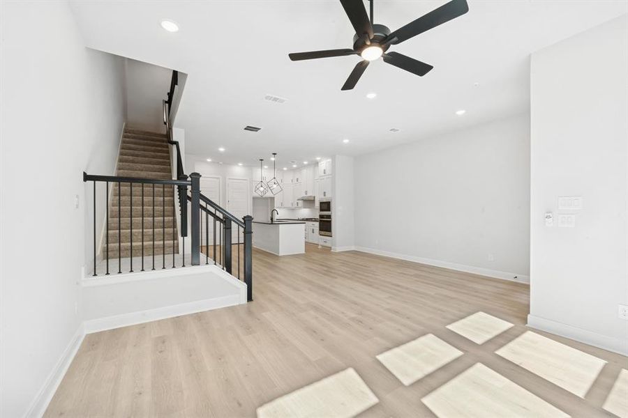 Spacious, unfurnished interior of a new home in Hillside at Las Colinas, Irving (Image 32). Spacious, unfurnished interior of a new home in Hillside at Las Colinas, Irving (Image 32).