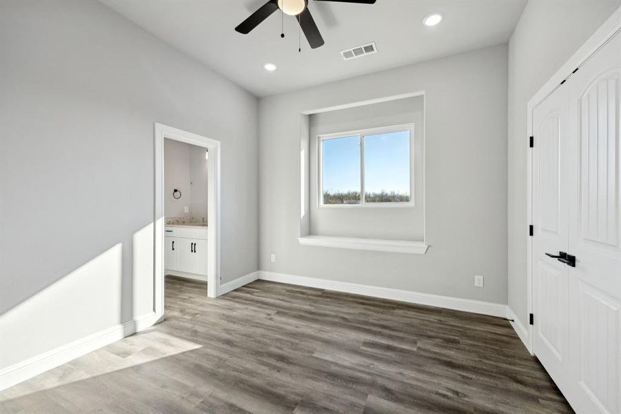 Spacious, unfurnished interior of a new home in , Royse City (Image 21). Spacious, unfurnished interior of a new home in , Royse City (Image 21).
