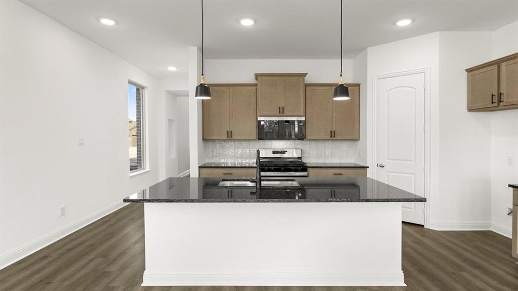 04. 437 Silent Pond - Kitchen 04. 437 Silent Pond - Kitchen