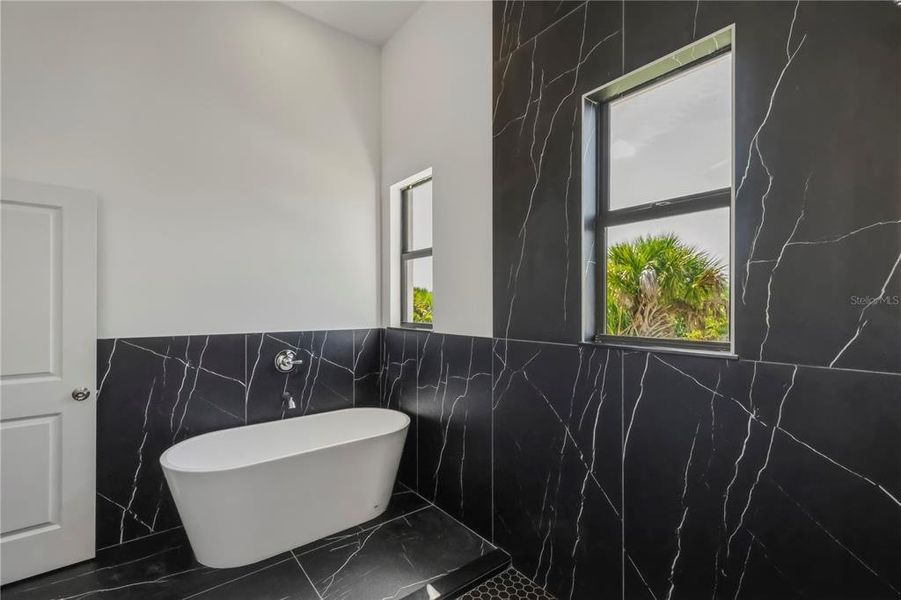 Furnished interior view inside a new home in , Port Charlotte (Image 43).