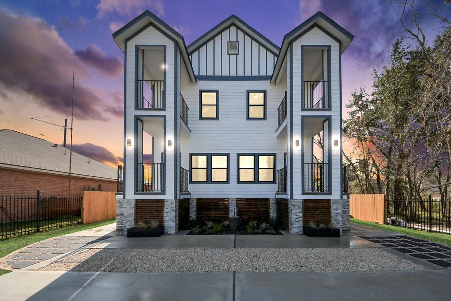 Front exterior of a new home in , Houston, TX, highlighting curb appeal (Image 28).
