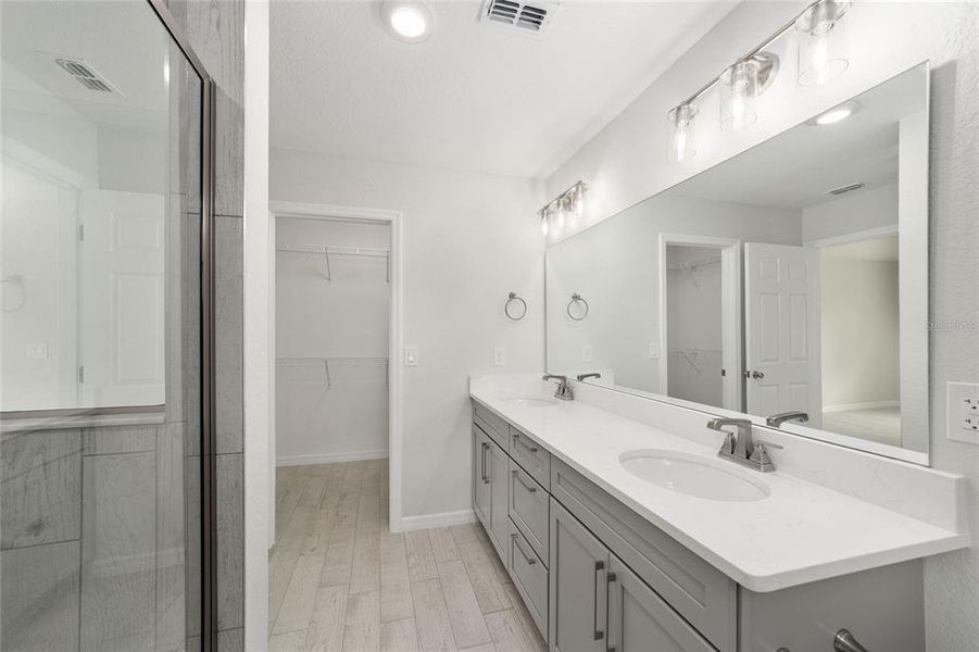 Furnished interior view inside a new home in , Ocala (Image 7).