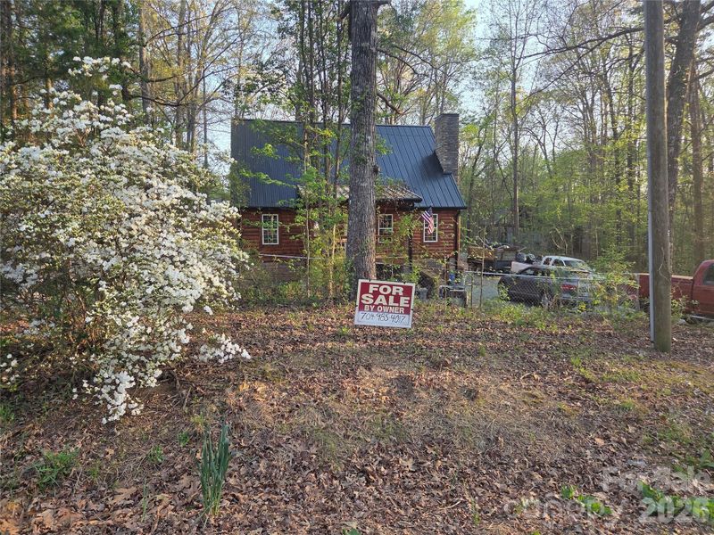 Image 8 of a home in .