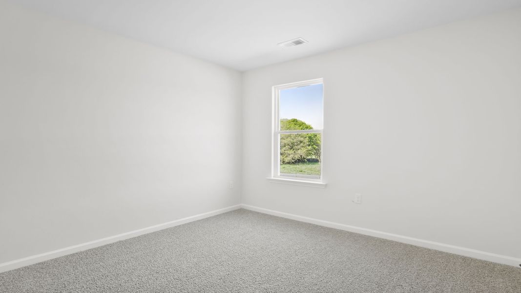 Spacious, unfurnished interior of a new home in Foxbank, Gray Court (Image 27).