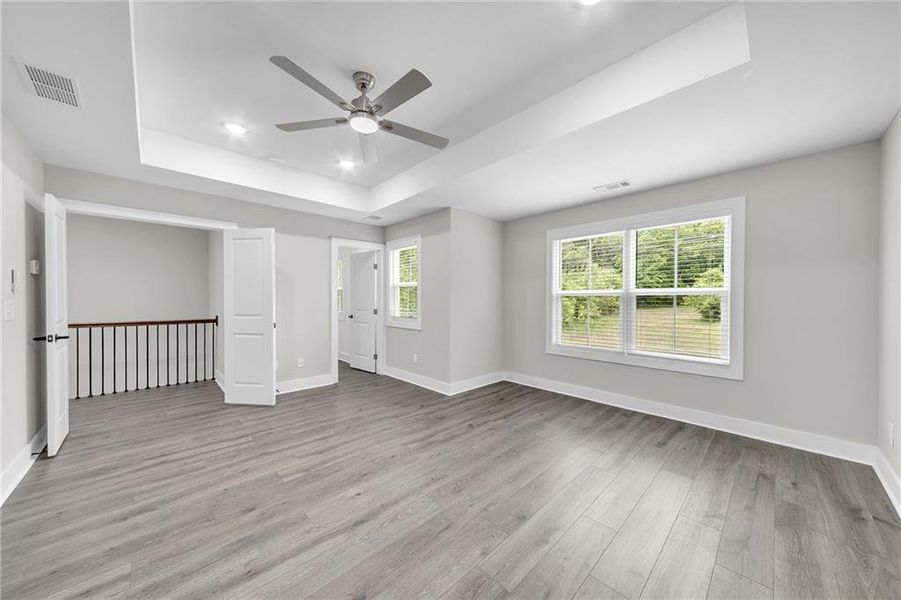 Spacious, unfurnished interior of a new home in , Griffin (Image 19).