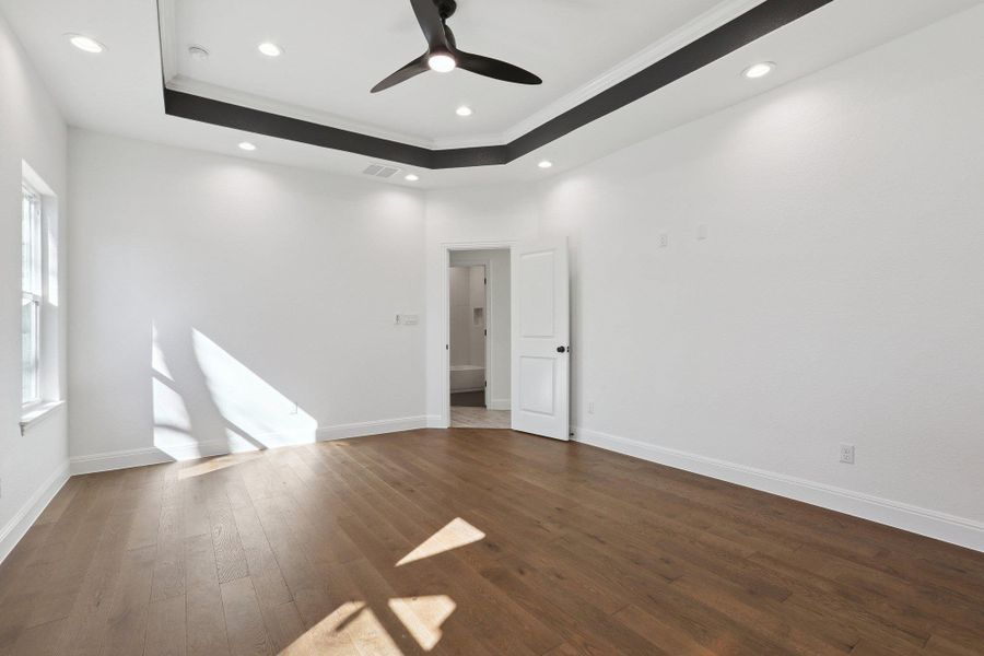 Spacious, unfurnished interior of a new home in , Elgin (Image 27).