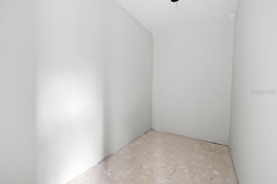 Image 47 of a home in .