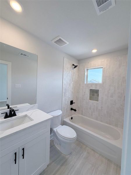 Furnished interior view inside a new home in , Iowa Colony (Image 6). Furnished interior view inside a new home in , Iowa Colony (Image 6).