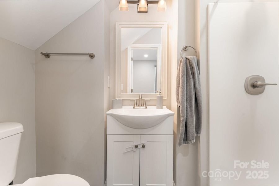 Furnished interior view inside a new home in , Kernersville (Image 17). Furnished interior view inside a new home in , Kernersville (Image 17).