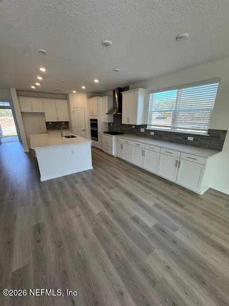 Spacious, unfurnished interior of a new home in Brook Forest, St. Augustine (Image 13).
