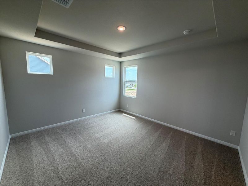 Spacious, unfurnished interior of a new home in Lariat, Liberty Hill (Image 19).