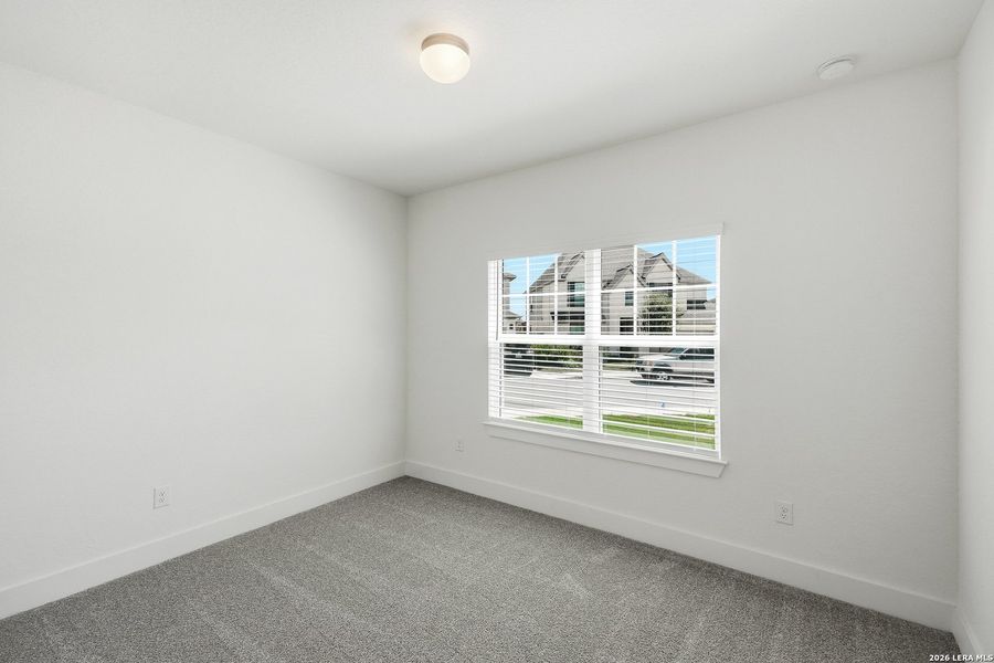Spacious, unfurnished interior of a new home in Stillwater Ranch, San Antonio (Image 32).