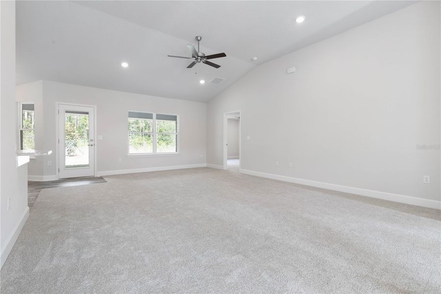 Spacious, unfurnished interior of a new home in Orange Blossom Hills, Summerfield (Image 21).