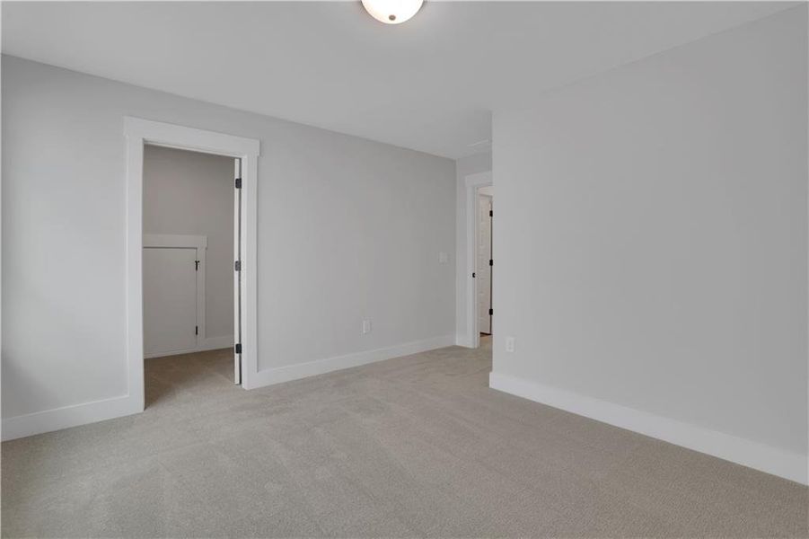 Spacious, unfurnished interior of a new home in Twin Lakes, Hoschton (Image 47).