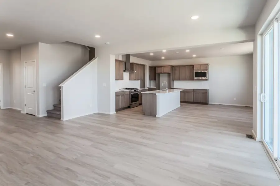 Spacious, unfurnished interior of a new home in Trailside, Timnath (Image 23).