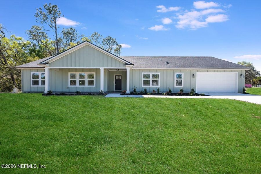 Exterior details and patio area of a home in , Starke (Image 17).