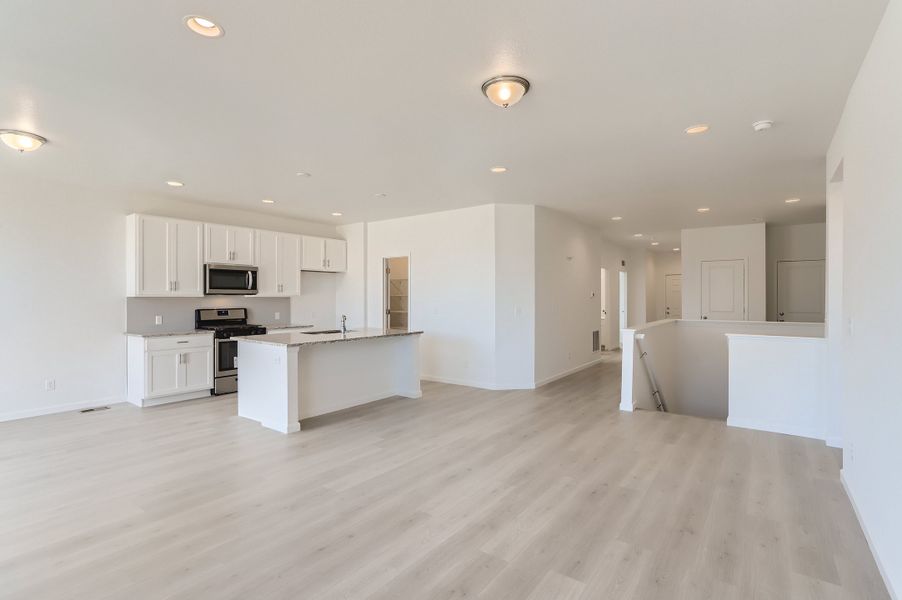 3br New Home in Berthoud, CO.  - Slide 7