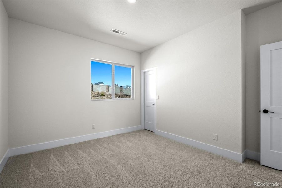 Spacious, unfurnished interior of a new home in Trailside at Cottonwood Creek, Colorado Springs (Image 34).