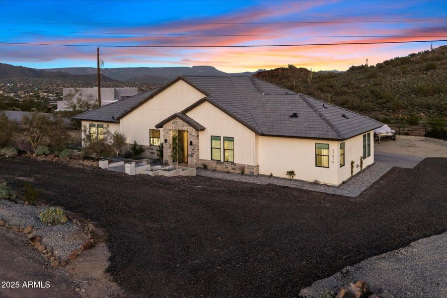 Front Elevation Front Elevation