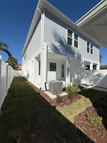 Exterior details and patio area of a home in , Tampa (Image 3).