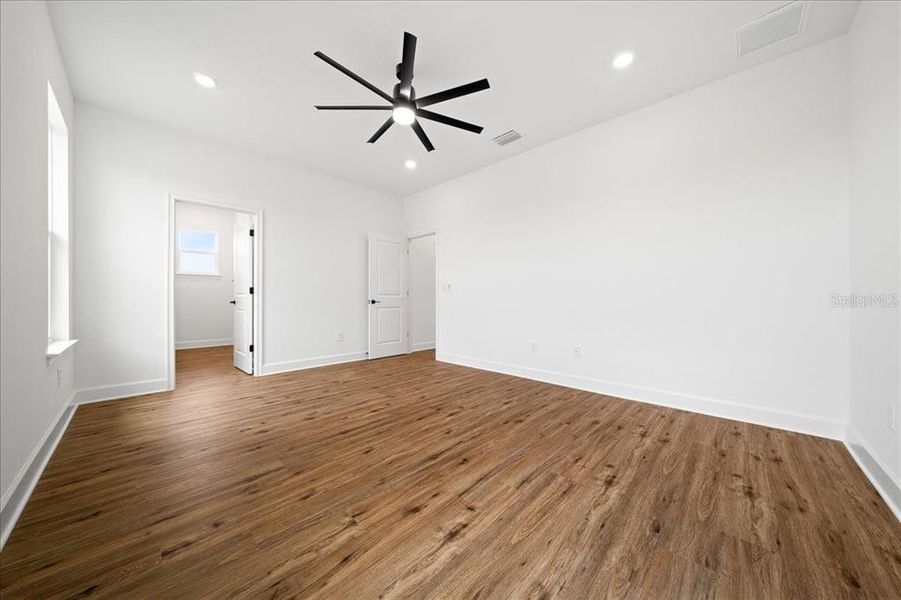 Spacious, unfurnished interior of a new home in , Weeki Wachee (Image 38). Spacious, unfurnished interior of a new home in , Weeki Wachee (Image 38).
