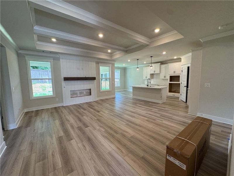Spacious, unfurnished interior of a new home in Rosewood Lake Preserve, Hoschton (Image 11).