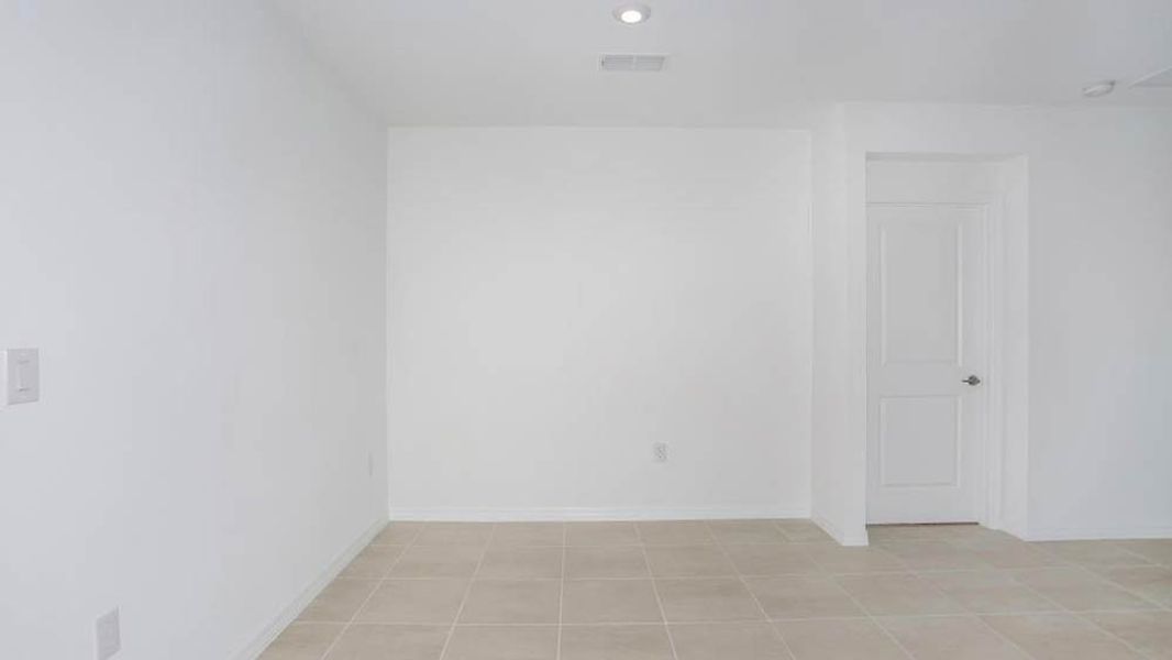 Spacious, unfurnished interior of a new home in Firethorn, Parrish (Image 16).