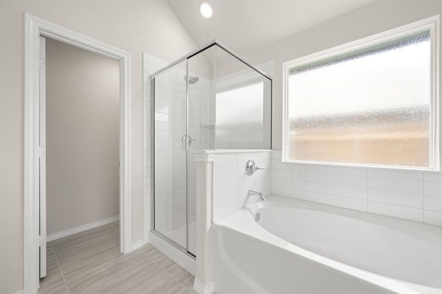 DFW-Summer Crest-Concept 1790-4553 Lyre Leaf Drive- Primary Suite- Risewell Homes-4