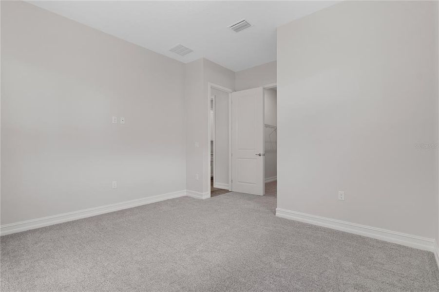 Spacious, unfurnished interior of a new home in , Lecanto (Image 23).