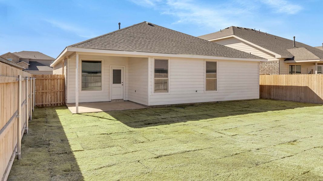 Exterior details and patio area of a home in Allen Farms, Lubbock (Image 4).