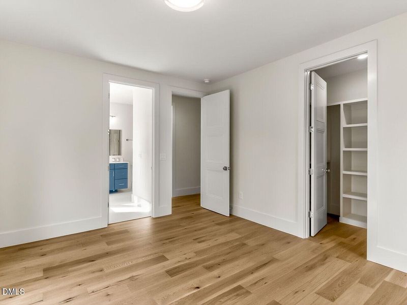 062-1280x960-bedroom-4