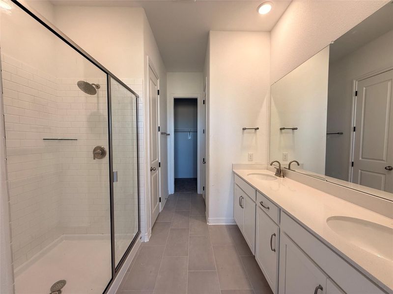 Furnished interior view inside a new home in Wildrye, Waller (Image 7).