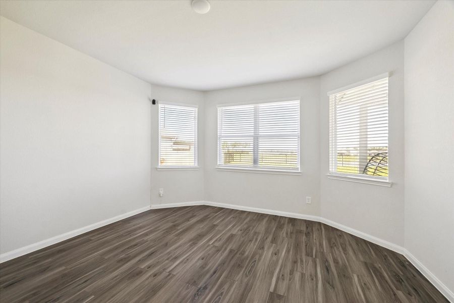Spacious, unfurnished interior of a new home in Granger Pines, Conroe (Image 12). Spacious, unfurnished interior of a new home in Granger Pines, Conroe (Image 12).