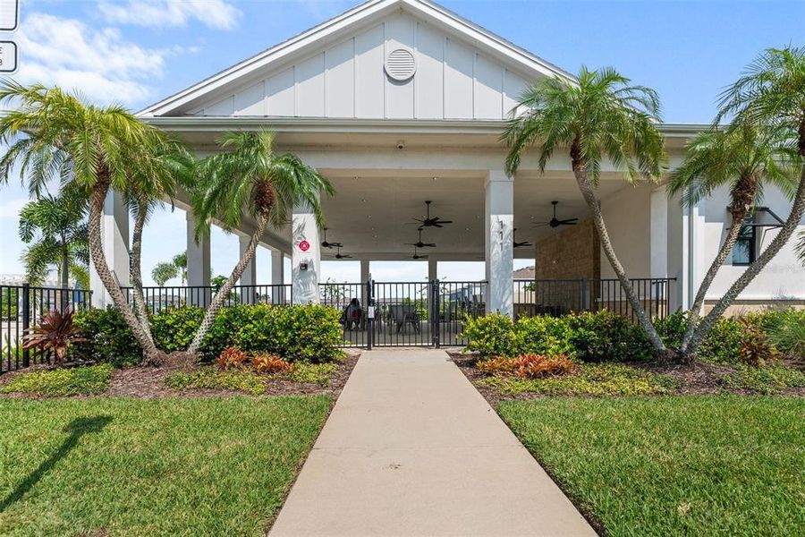 Community amenities in , Apollo Beach (Image 27). Community amenities in , Apollo Beach (Image 27).