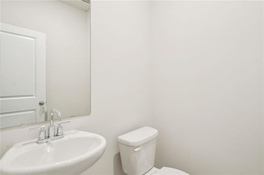 Furnished interior view inside a new home in , Conyers (Image 5).