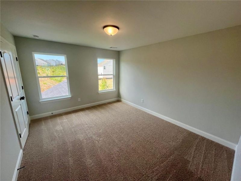 Spacious, unfurnished interior of a new home in Twin Lakes, Hoschton (Image 12).