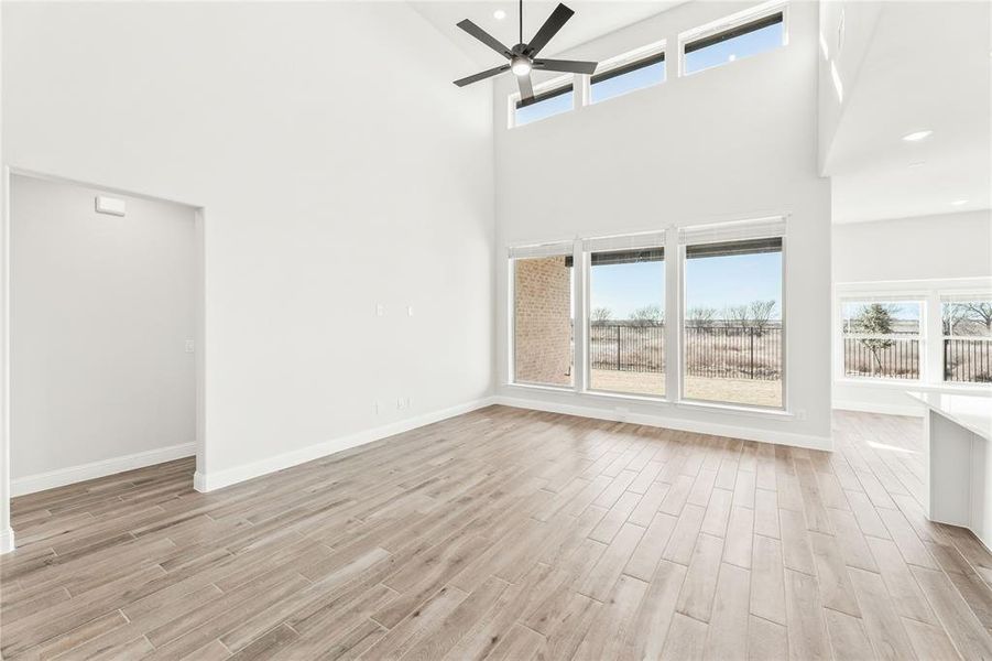 Spacious, unfurnished interior of a new home in Creekview Meadows, Pilot Point (Image 28).