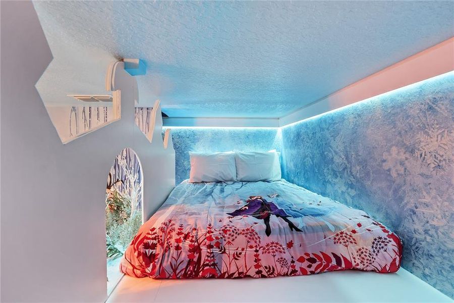 Image 92 of a home in . Image 92 of a home in .