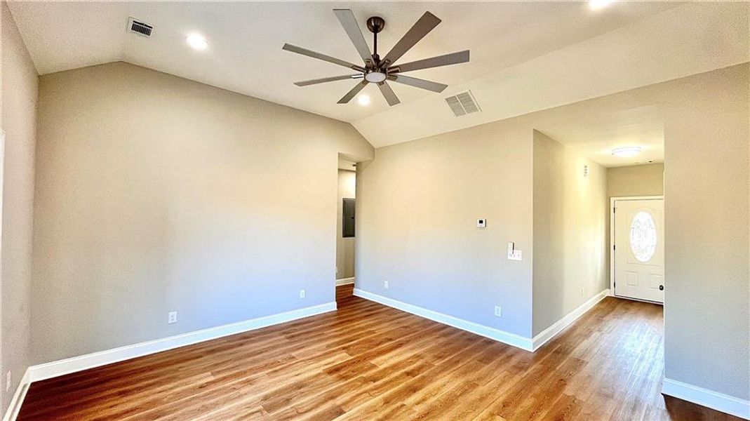 Spacious, unfurnished interior of a new home in , Griffin (Image 15).