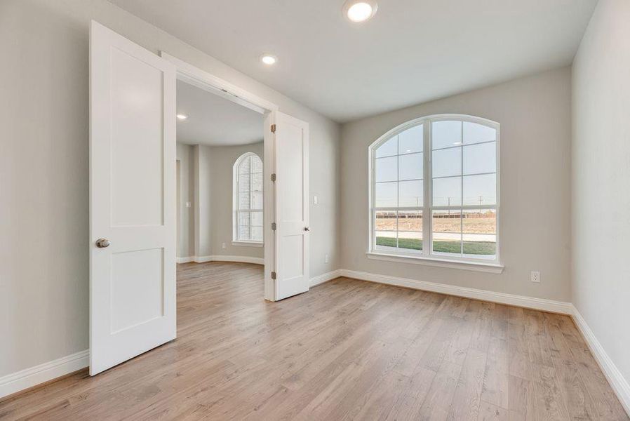 Spacious, unfurnished interior of a new home in Park Trails, Forney (Image 19).