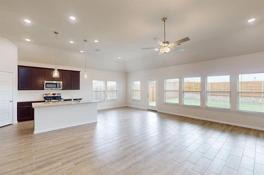 Spacious, unfurnished interior of a new home in Elevon, Lavon (Image 15). Spacious, unfurnished interior of a new home in Elevon, Lavon (Image 15).